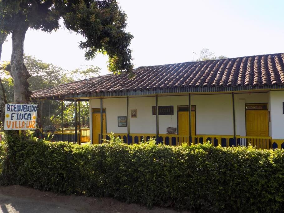 Casa Finca Villa Luz A 800 Mts Del Parque Del Cafe Montenegro Ngoại thất bức ảnh