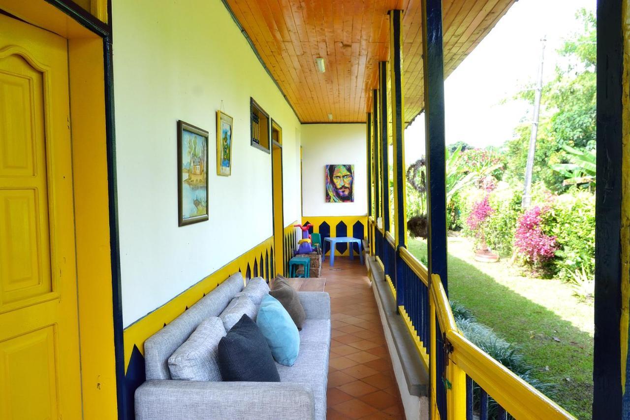 Casa Finca Villa Luz A 800 Mts Del Parque Del Cafe Montenegro Ngoại thất bức ảnh