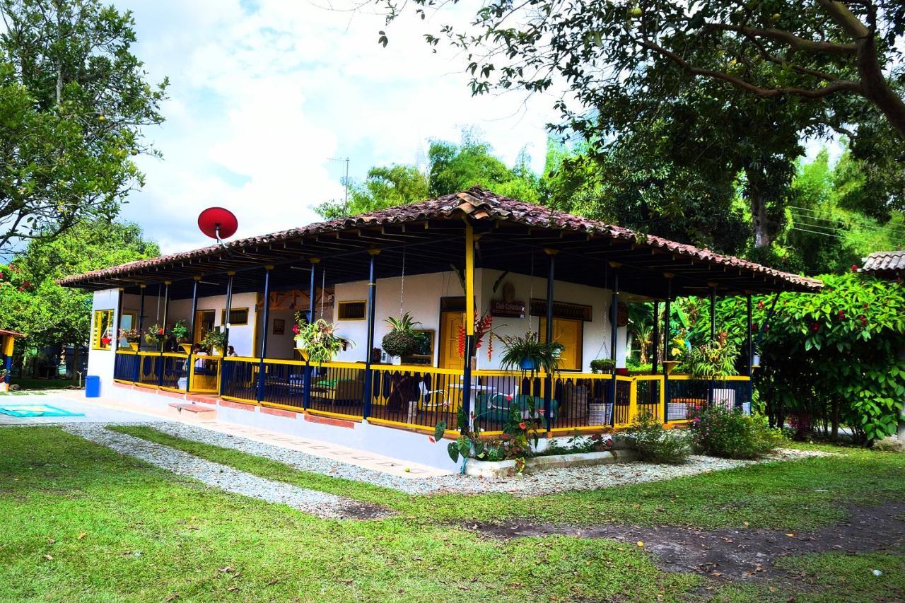 Casa Finca Villa Luz A 800 Mts Del Parque Del Cafe Montenegro Ngoại thất bức ảnh