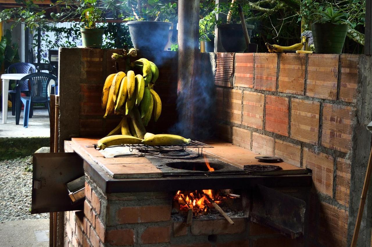 Casa Finca Villa Luz A 800 Mts Del Parque Del Cafe Montenegro Ngoại thất bức ảnh